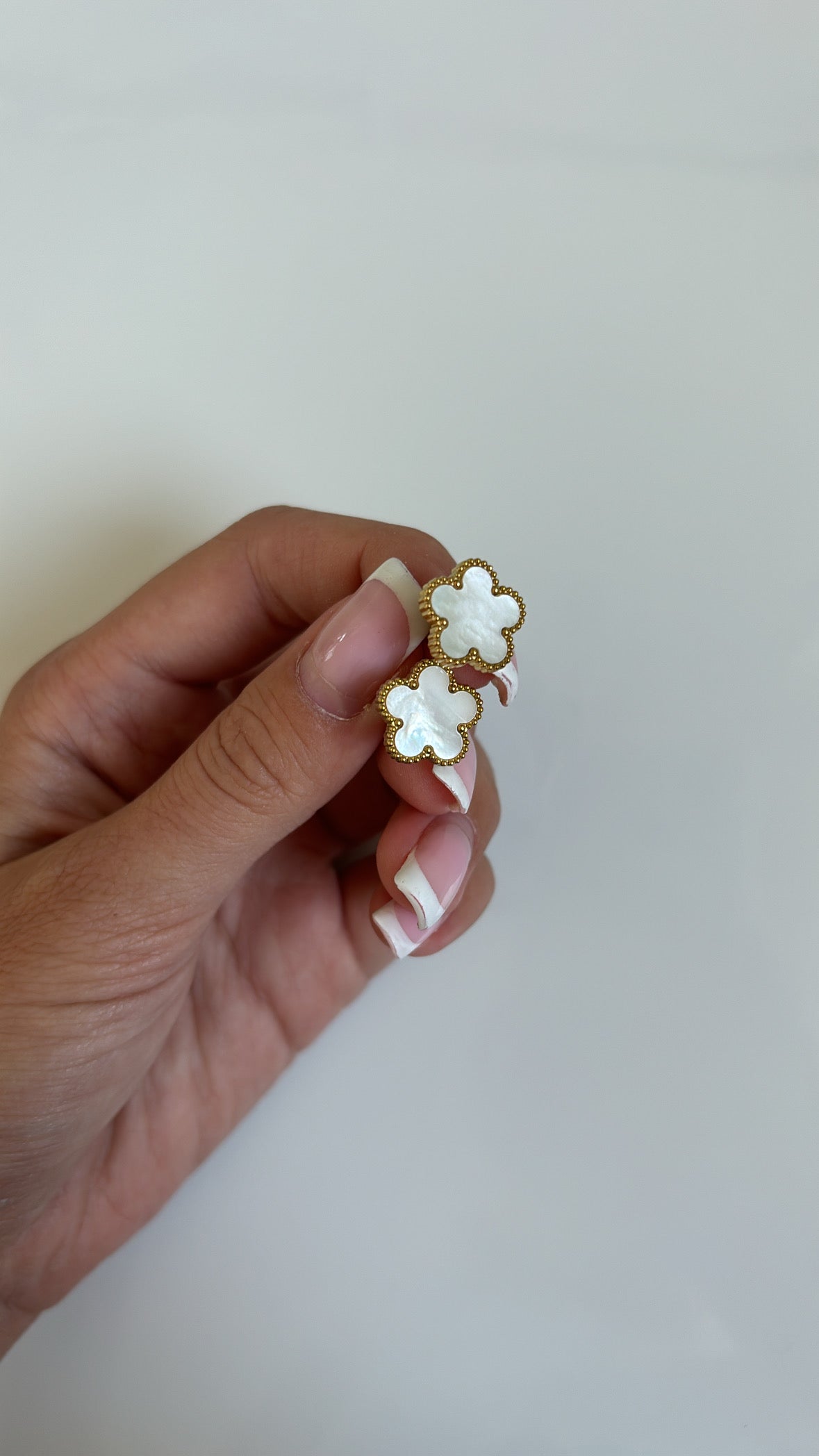 Boucle Classy White gold