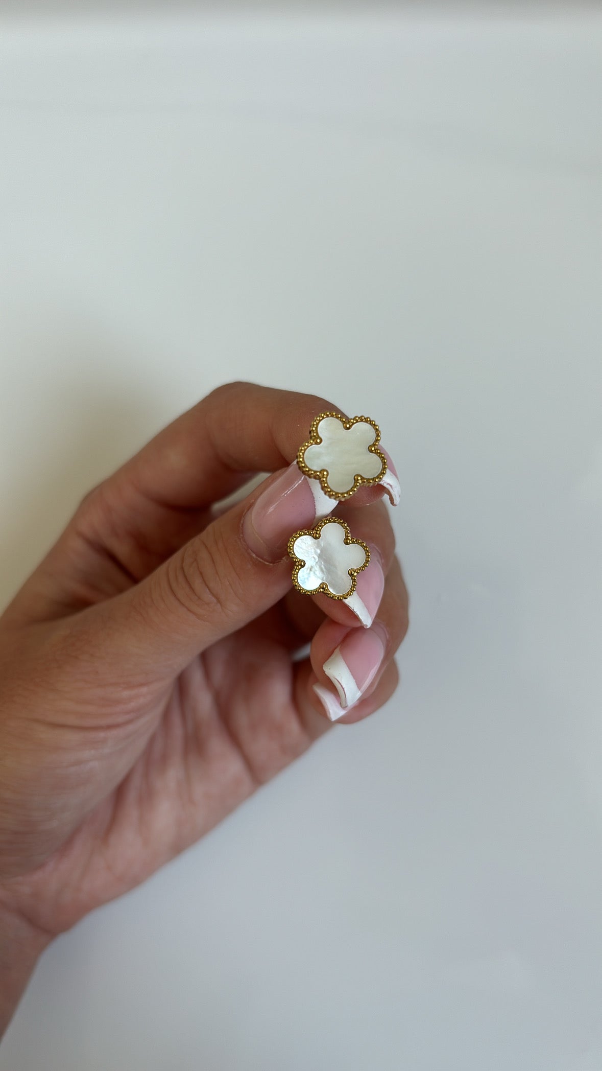Boucle Classy White gold