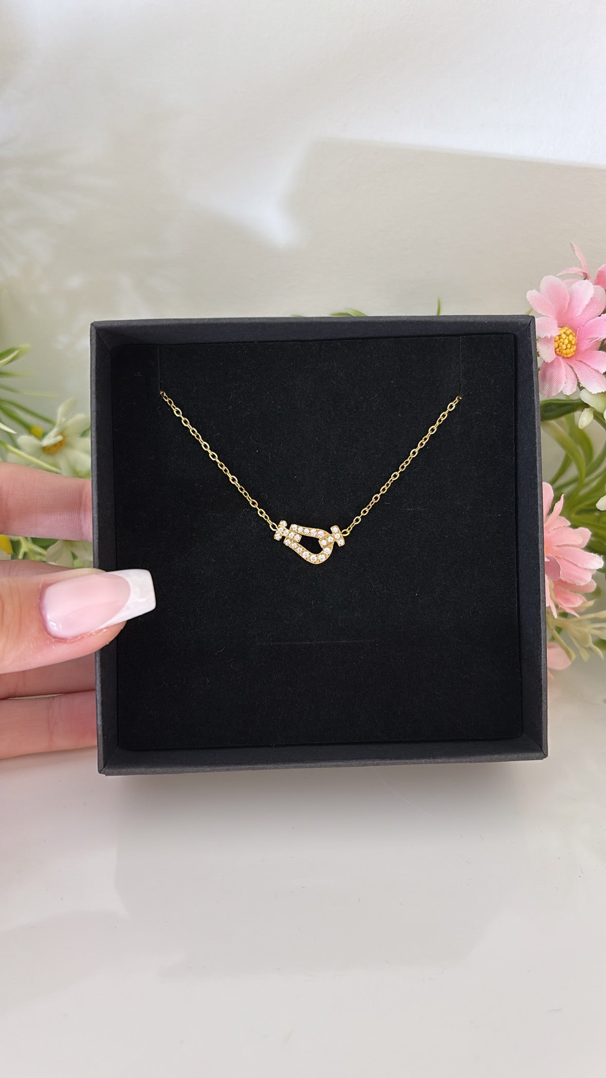 Collier Fredesia gold